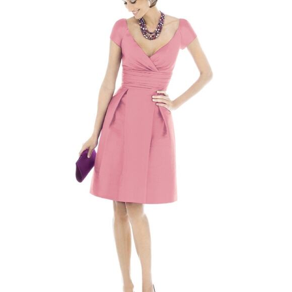 Alfred Sung Cocktail Dress in Daisy. Size 10 NWT - Picture 5 of 5